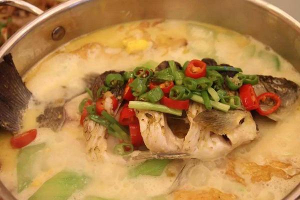 鯽魚絲瓜湯的做法及功效與作用