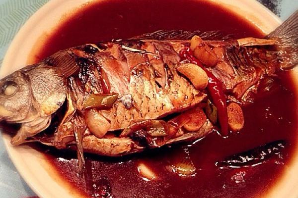 家常紅燒鯉魚的做法大全