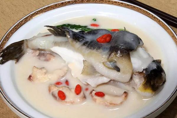 吃河豚中毒后的癥狀是什么?