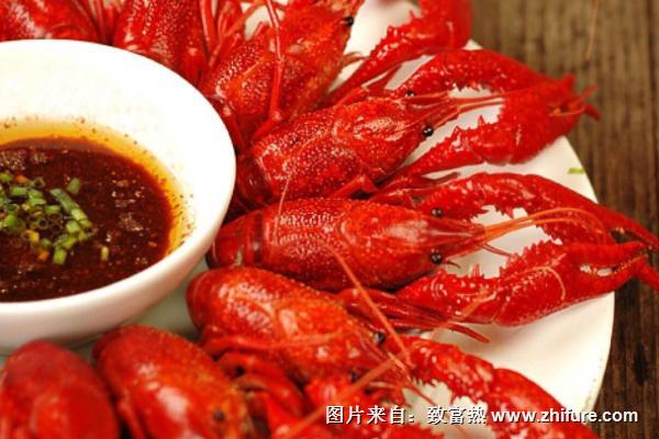 小龍蝦怎么剝最方便？