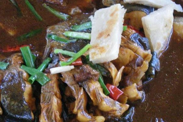 虹鱒魚和三文魚的區別是什么？