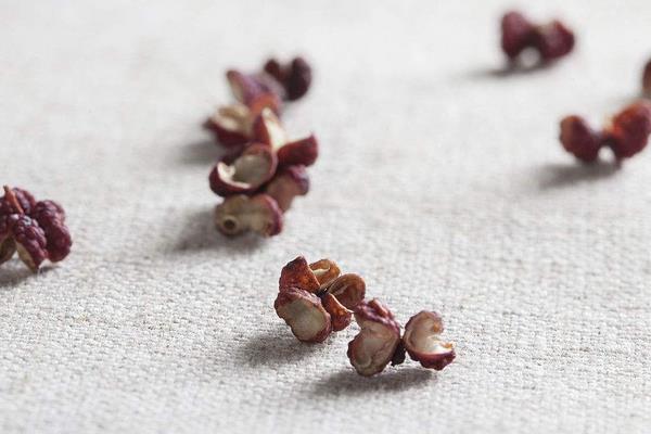 胡椒和花椒的區(qū)別是什么？