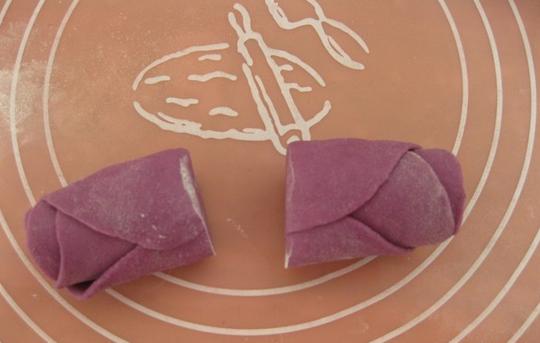 紫薯玫瑰花饅頭的做法