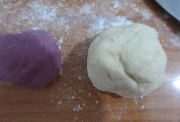 紫薯玫瑰花饅頭的做法
