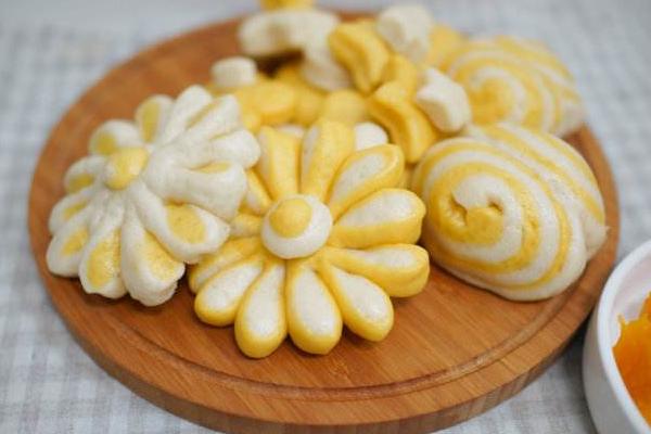 紫薯玫瑰花饅頭的做法