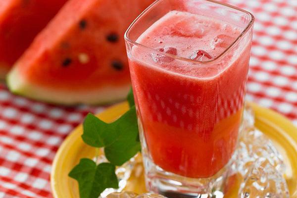 西瓜汁的功效與作用及禁忌