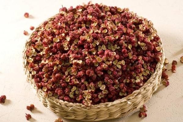 花椒泡酒的功效與作用及禁忌