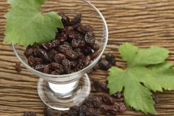 葡萄干泡醋的功效與作用及禁忌