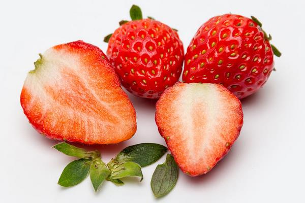 草莓怎么洗才干凈