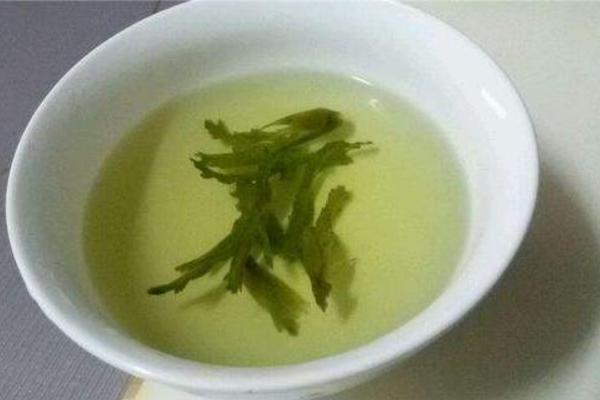 無花果葉治療白斑的方法