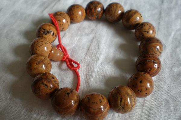 龍眼菩提佛珠手串價格多少錢一串