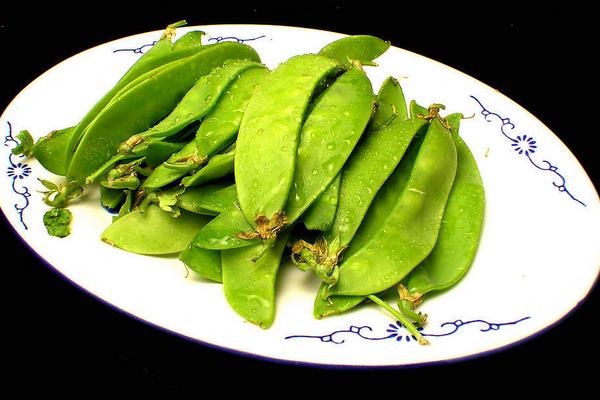 荷蘭豆炒臘腸的做法