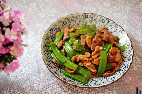 荷蘭豆炒肉的做法