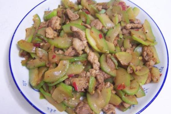 西葫蘆炒肉的做法
