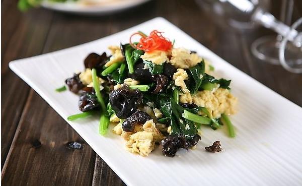 菠菜炒雞蛋的做法大全 家常菠菜炒雞蛋怎么做