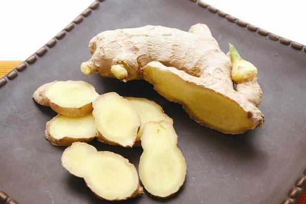 生姜貼肚臍眼能減肥嗎