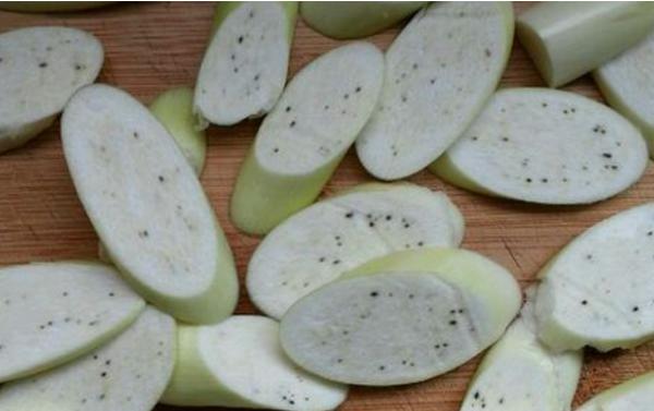 茭白里面有黑點能吃嗎