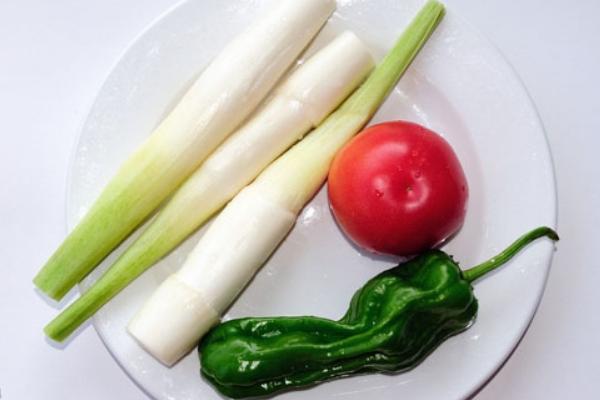 茭白里面有黑點能吃嗎