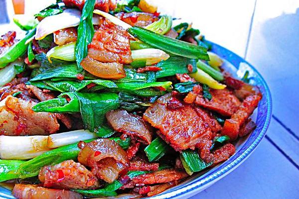 蒜苗回鍋肉的做法大全 家常蒜苗回鍋肉怎么做