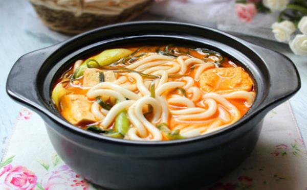 土豆粉是土豆做的嗎 怎么炒土豆粉好吃