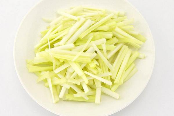 韭黃和韭菜有什么區別 韭黃是韭菜嗎