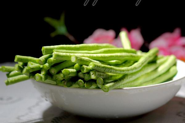 豇豆和豆角的區別是什么 豇豆就是豆角嗎