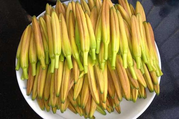 黃花菜有毒嗎 黃花菜的副作用是什么