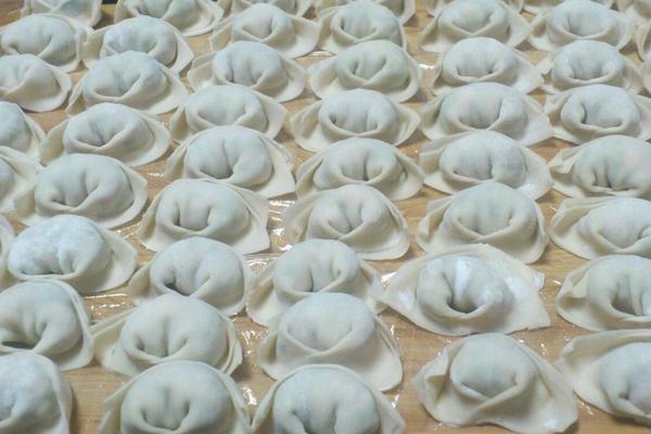 豬肉芹菜餃子餡怎么調