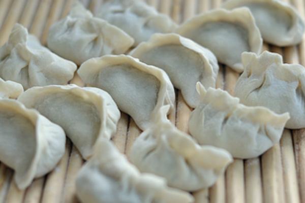 豬肉芹菜餃子餡怎么調