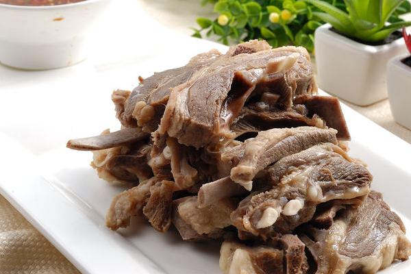 羊肉和芹菜能一起吃嗎