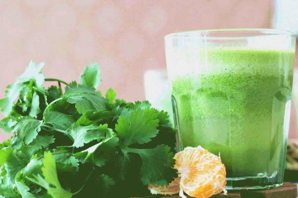 香菜煮水的功效與作用 香菜煮水喝的好處