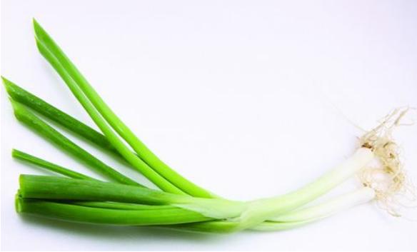 老母豬鼻子里插大蔥是什么意思