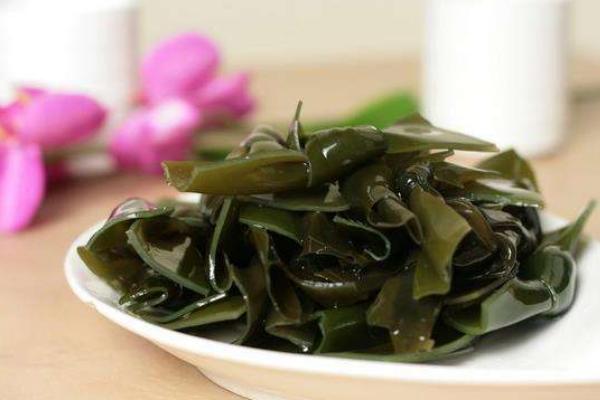 海帶生的可以吃嗎 海帶太咸怎么辦 海帶怎么去鹽