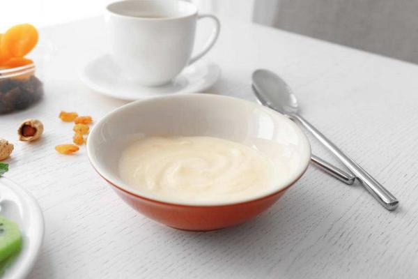 吃蟹能喝酸奶嗎 芒果和酸奶能一起吃嗎