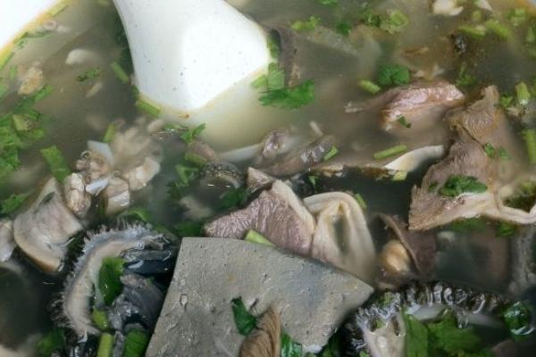羊雜湯的做法和配料 羊雜湯是哪里的特色