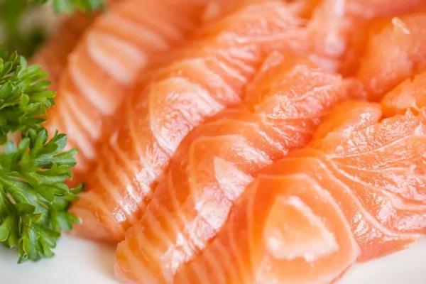 虹鱒魚可以生吃嗎