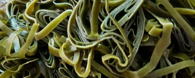 海帶生的可以吃嗎 海帶太咸怎么辦 海帶怎么去鹽