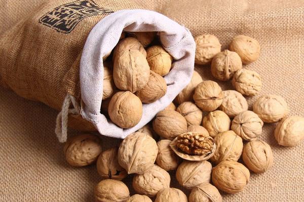 每天吃核桃的好處是什么