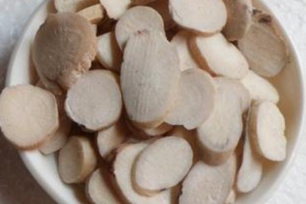 赤芍和白芍的區(qū)別是什么 芍藥是白芍嗎