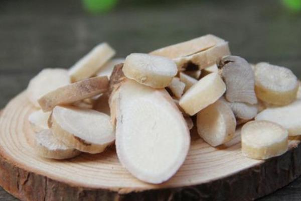 生白芍市場價(jià)格多少錢一克