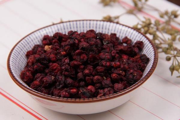 五味子市場價格多少錢一斤 五味子的挑選