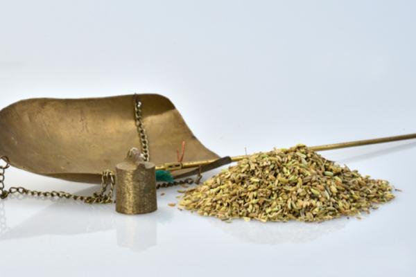 小茴香和茴香的區別是什么 小茴香和孜然的區別