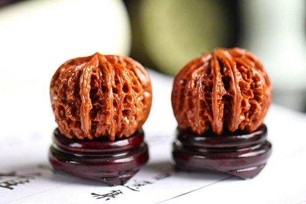 文玩核桃什么品種最好 文玩核桃種類有哪些