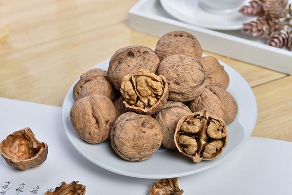 紙皮核桃和普通核桃哪個好