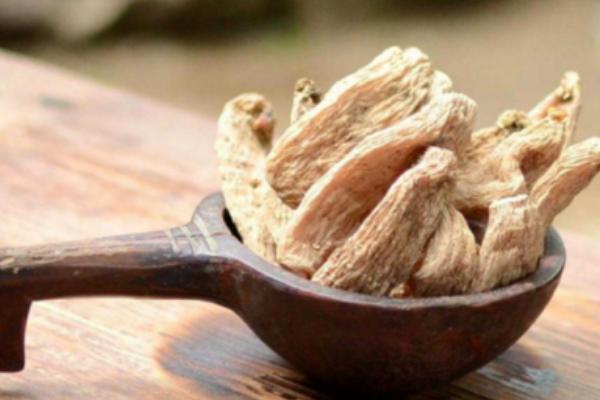 天麻泡酒的功效與作用 天麻酒做法步驟