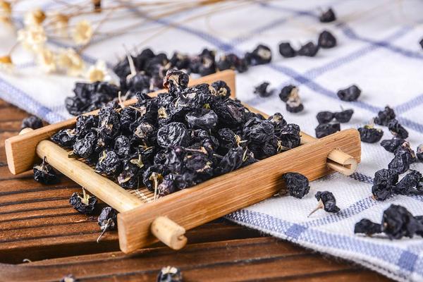 黑枸杞的功效與作用及禁忌 黑枸杞營養價值