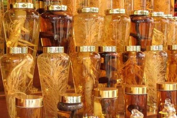 西洋參泡酒喝的功效與作用 西洋參泡酒的做法步驟