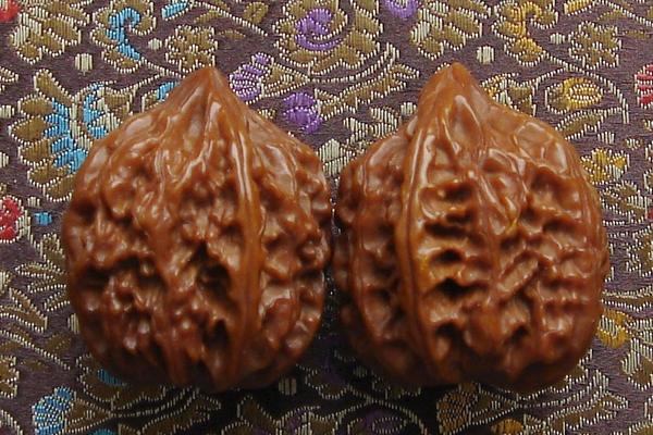 文玩核桃能用水洗嗎 文玩核桃怎么清理