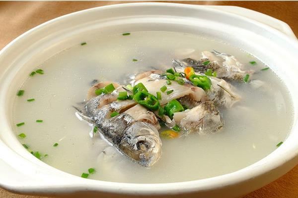 黨參黃芪燉雞湯功效與作用及做法 黨參黃芪燉雞湯的食用禁忌