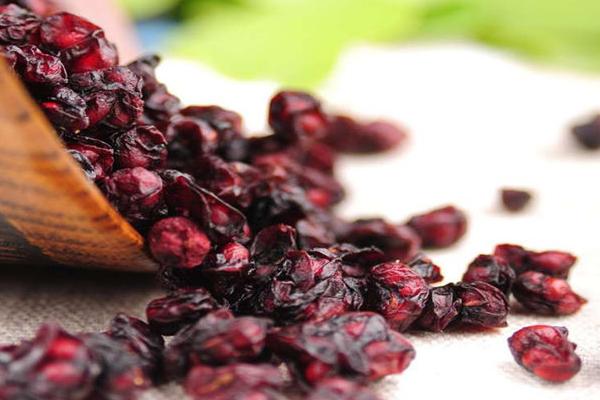 南北五味子的區別是什么 五味子的食用方法